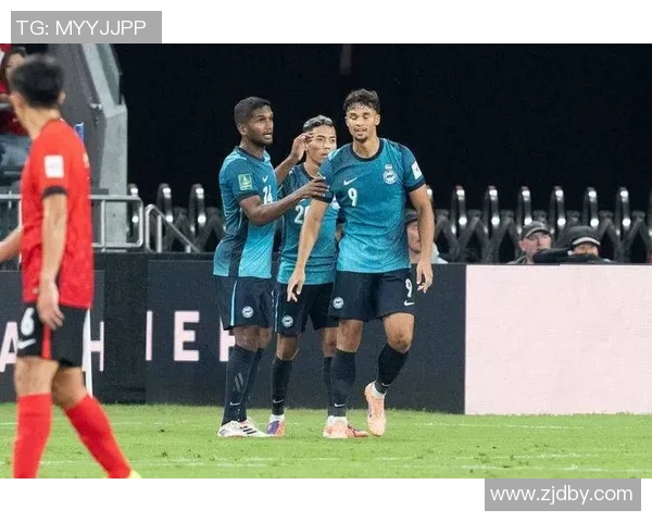 香港足球明星队争议打人事件视频曝光引发社会热议与讨论